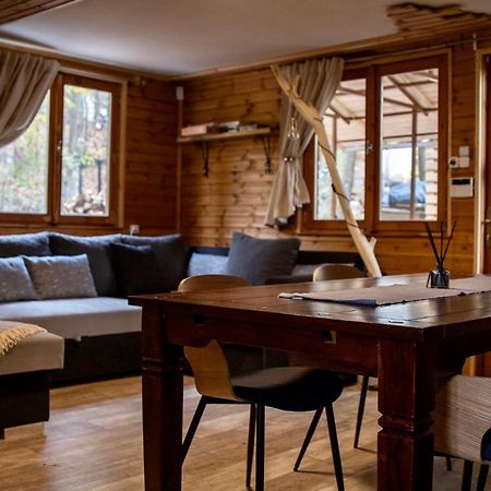 Toelgyes Menedek Apartment Ношвай Екстериор снимка